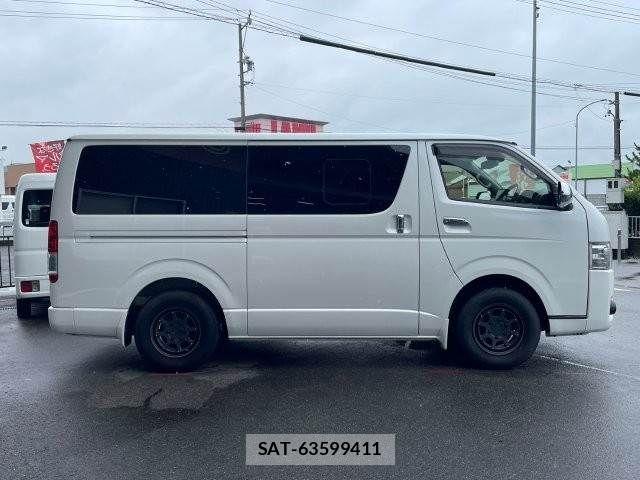 Toyota HIACE VAN 2018-07 7903535-18