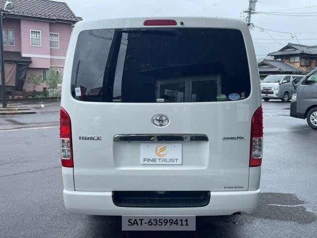 Toyota HIACE VAN 2018-07 7903535-20