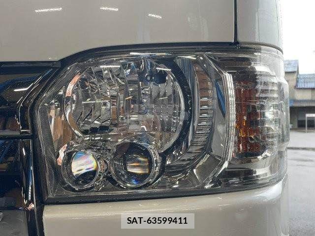 Toyota HIACE VAN 2018-07 7903535-25
