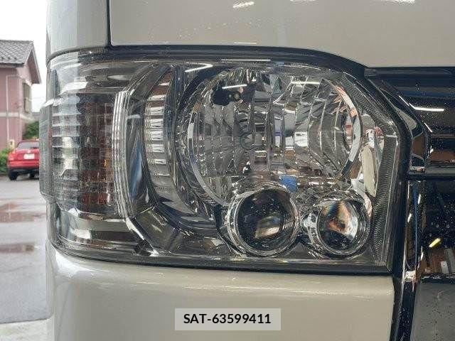 Toyota HIACE VAN 2018-07 7903535-26