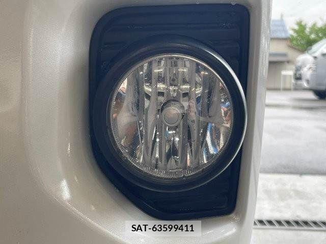 Toyota HIACE VAN 2018-07 7903535-27