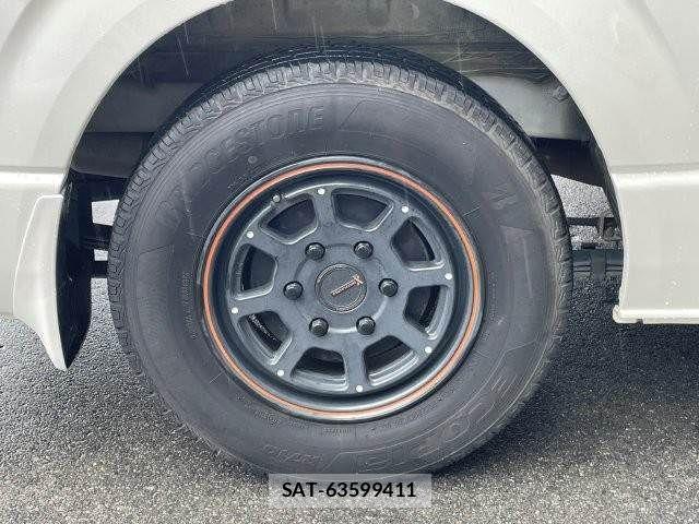 Toyota HIACE VAN 2018-07 7903535-29