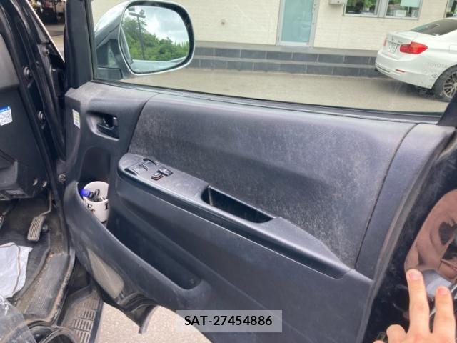 Toyota HIACE VAN 2004-12 7903538-16