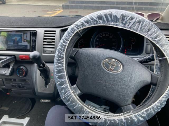 Toyota HIACE VAN 2004-12 7903538-21