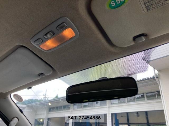 Toyota HIACE VAN 2004-12 7903538-24