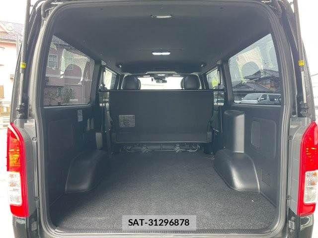 Toyota HIACE VAN 2020-10 7903536-11