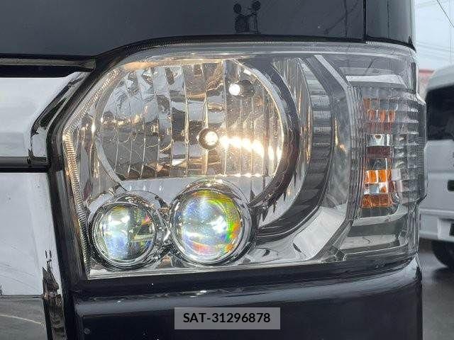 Toyota HIACE VAN 2020-10 7903536-14