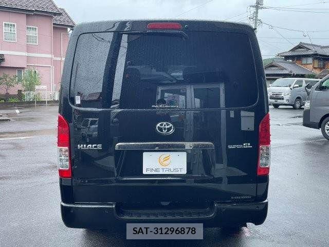 Toyota HIACE VAN 2020-10 7903536-21