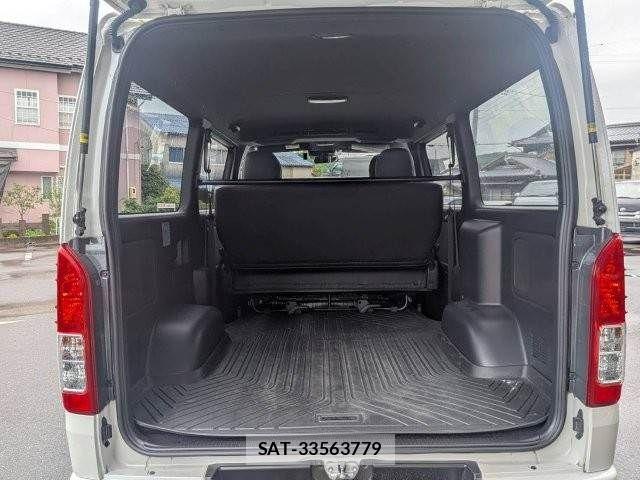 Toyota HIACE VAN 2020-12 7903533-11