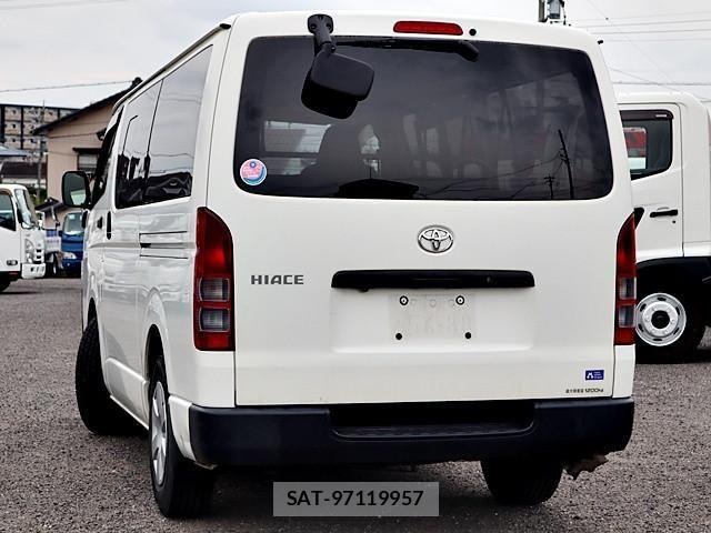 Toyota HIACE VAN 2020-10 7964165-1
