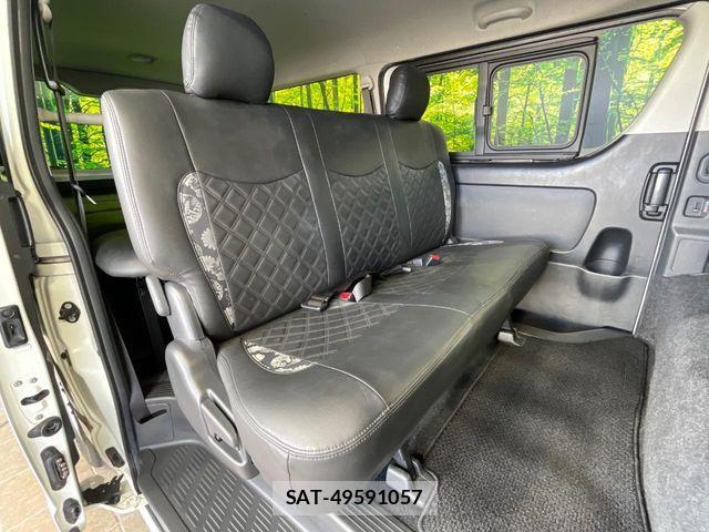 Toyota HIACE VAN 2019-09 7964160-9