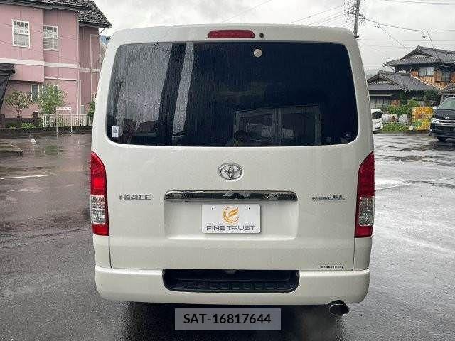 Toyota HIACE VAN 2019-12 7964161-13