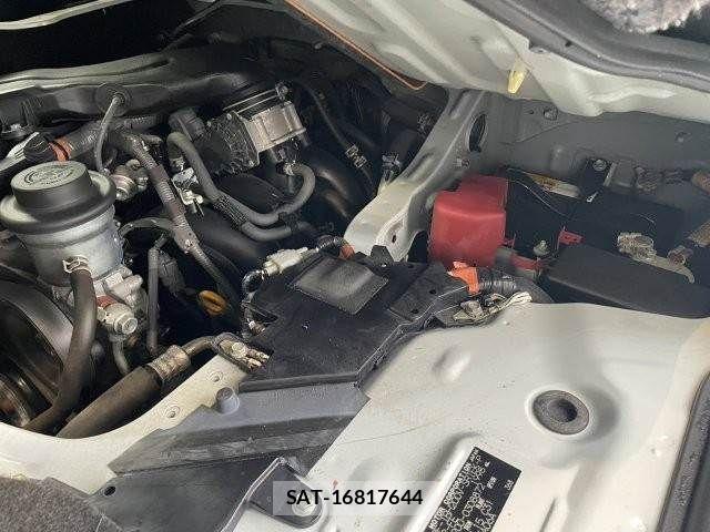 Toyota HIACE VAN 2019-12 7964161-27