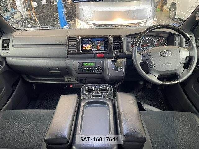 Toyota HIACE VAN 2019-12 7964161-2