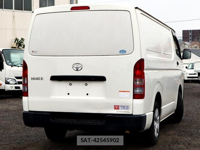 Toyota HIACE VAN 2017-07 7964163-2