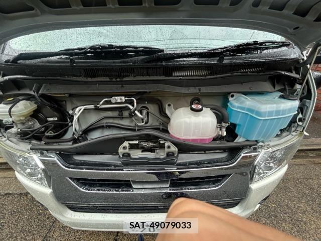 Toyota HIACE VAN 2022-09 7964159-14