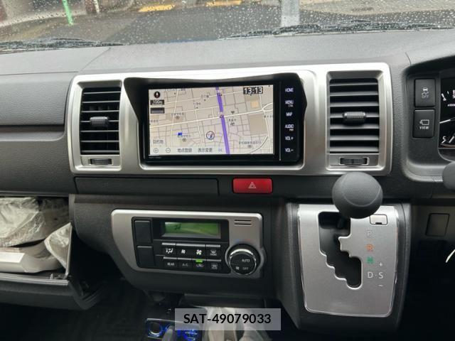 Toyota HIACE VAN 2022-09 7964159-20