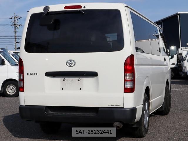 Toyota HIACE VAN 2021-05 7964164-2