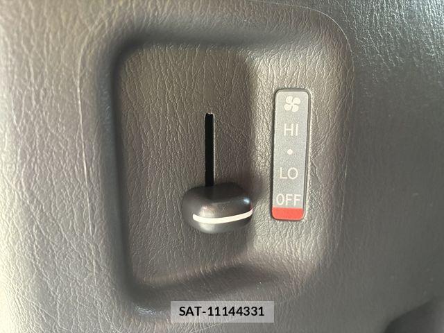 Toyota HIACE VAN 2014-06 7964162-19