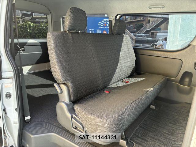 Toyota HIACE VAN 2014-06 7964162-20