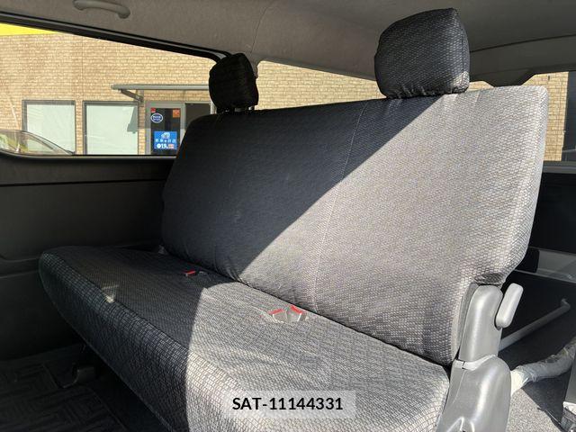 Toyota HIACE VAN 2014-06 7964162-21