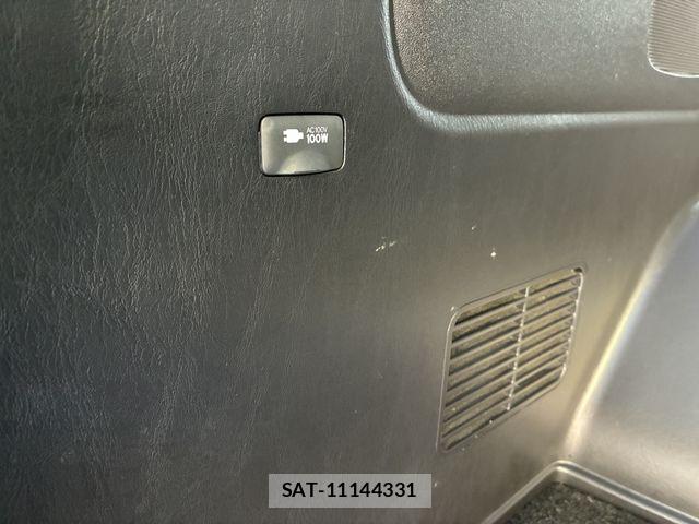 Toyota HIACE VAN 2014-06 7964162-25