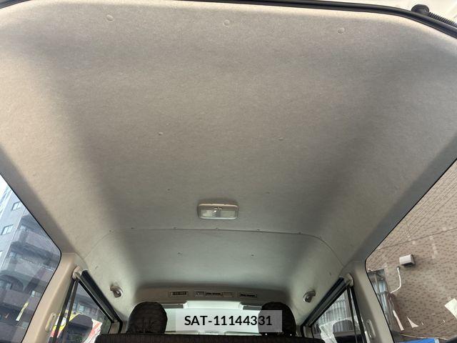 Toyota HIACE VAN 2014-06 7964162-26