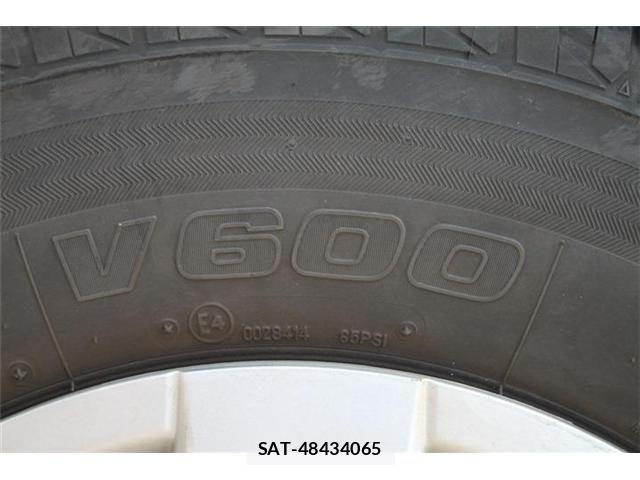Toyota HIACE VAN 2021-04 7981368-10