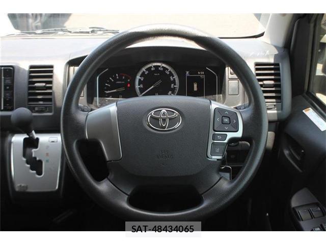 Toyota HIACE VAN 2021-04 7981368-21