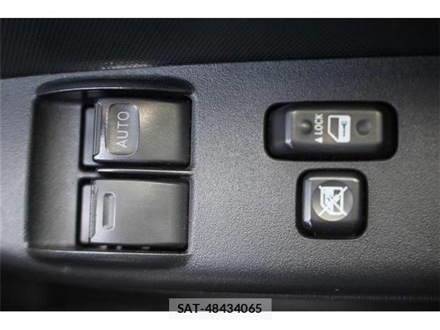Toyota HIACE VAN 2021-04 7981368-26