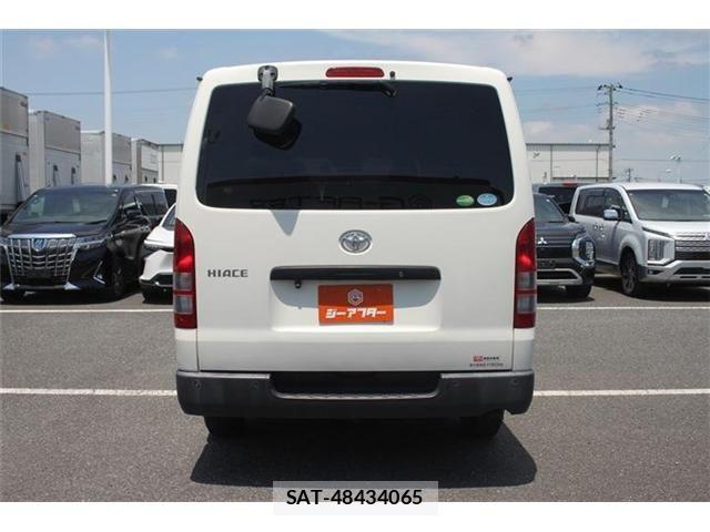 Toyota HIACE VAN 2021-04 7981368-7