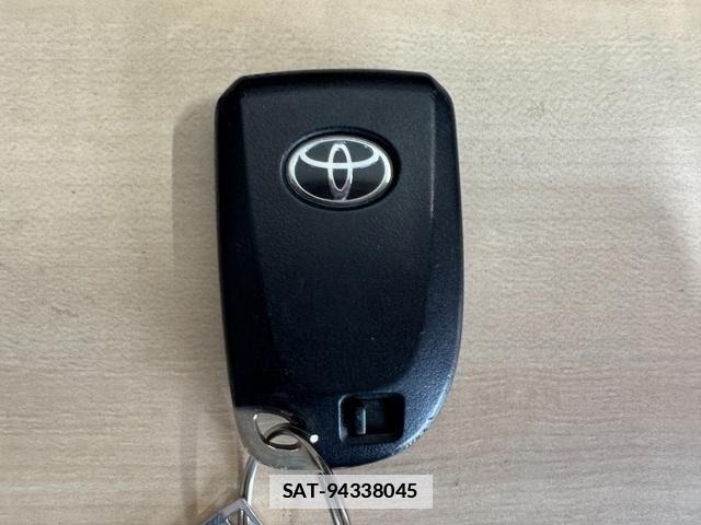 Toyota HIACE VAN 2017-07 7981370-28