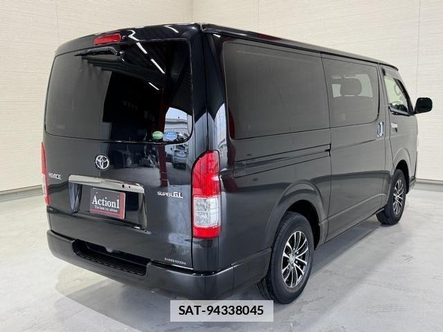 Toyota HIACE VAN 2017-07 7981370-5