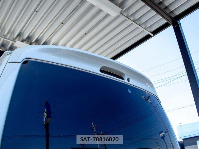 Toyota HIACE VAN 2012-01 7981366-14