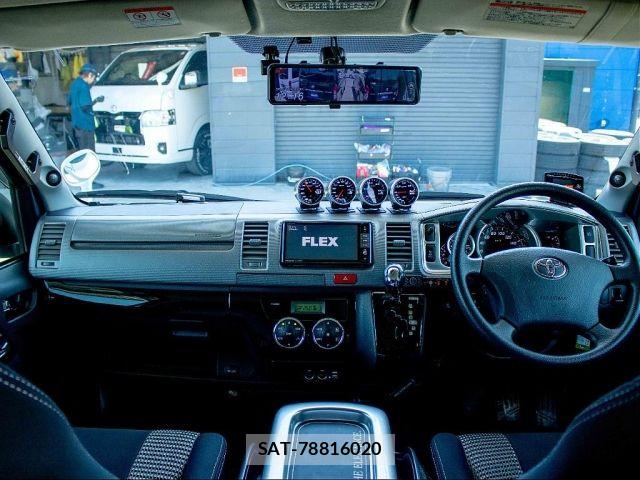Toyota HIACE VAN 2012-01 7981366-1