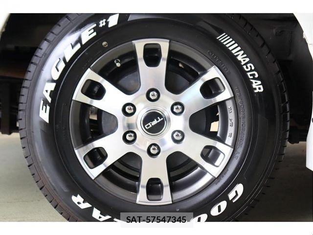 Toyota HIACE VAN 2015-01 7981367-18