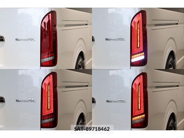 Toyota HIACE VAN 2023-01 7981364-18
