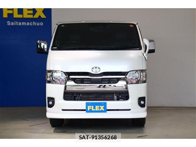 Toyota HIACE VAN 2022-01 7981362-11