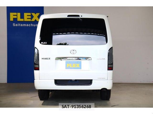 Toyota HIACE VAN 2022-01 7981362-12