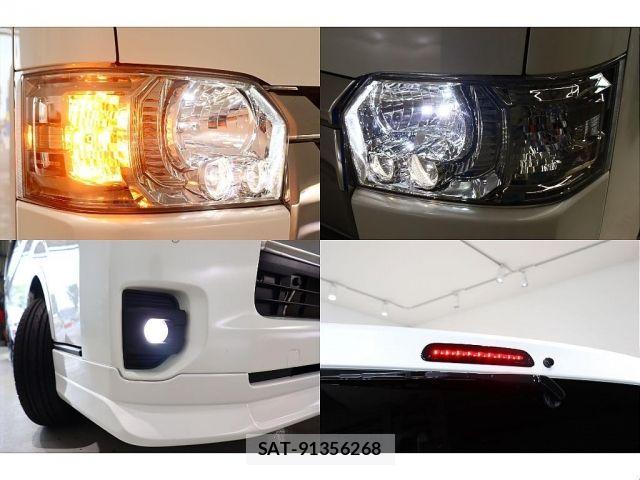 Toyota HIACE VAN 2022-01 7981362-17