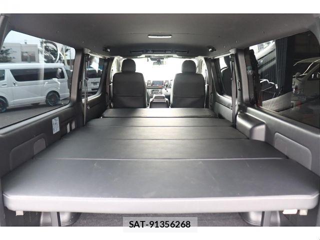 Toyota HIACE VAN 2022-01 7981362-6