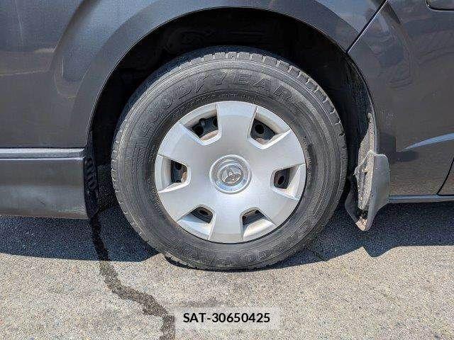 Toyota HIACE VAN 2006-10 7981372-12