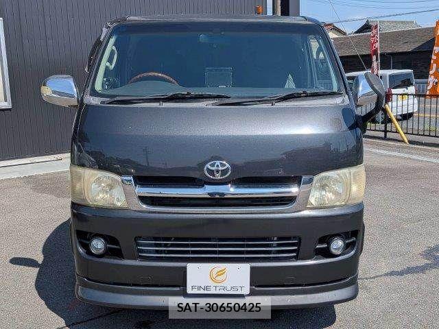 Toyota HIACE VAN 2006-10 7981372-13