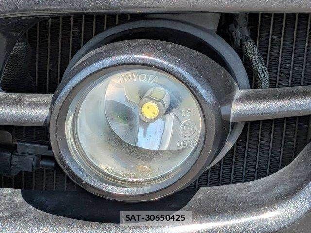 Toyota HIACE VAN 2006-10 7981372-22