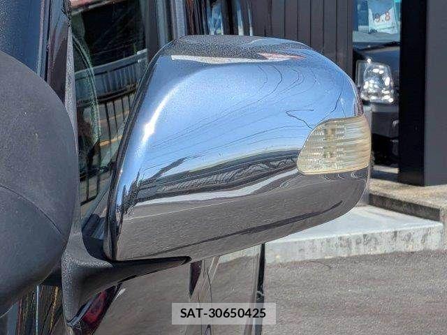Toyota HIACE VAN 2006-10 7981372-24
