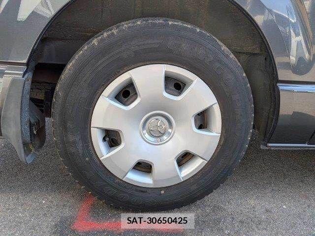 Toyota HIACE VAN 2006-10 7981372-27