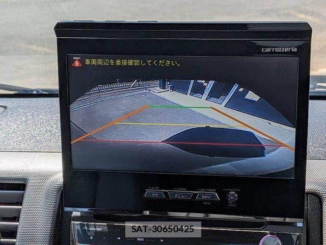 Toyota HIACE VAN 2006-10 7981372-5