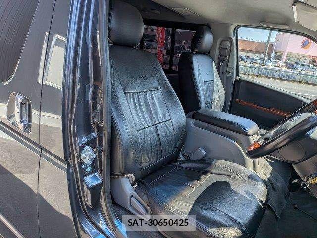 Toyota HIACE VAN 2006-10 7981372-6