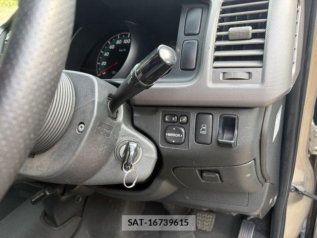 Toyota HIACE VAN 2011-02 7981371-14