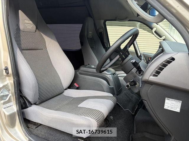 Toyota HIACE VAN 2011-02 7981371-16